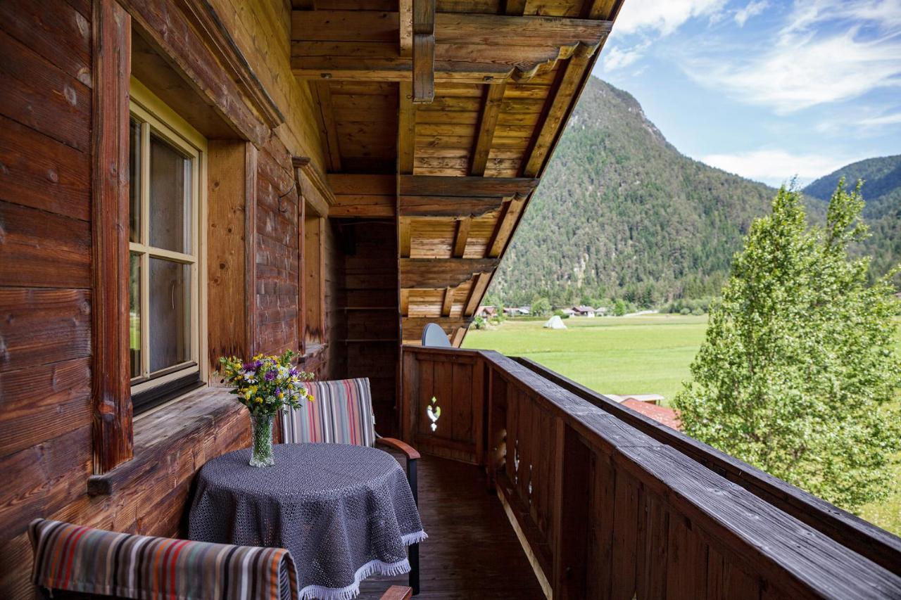 Landhaus Lindl - Ein Ruhiges Platzl Zum Wohlfuehlen Leutasch Exterior foto